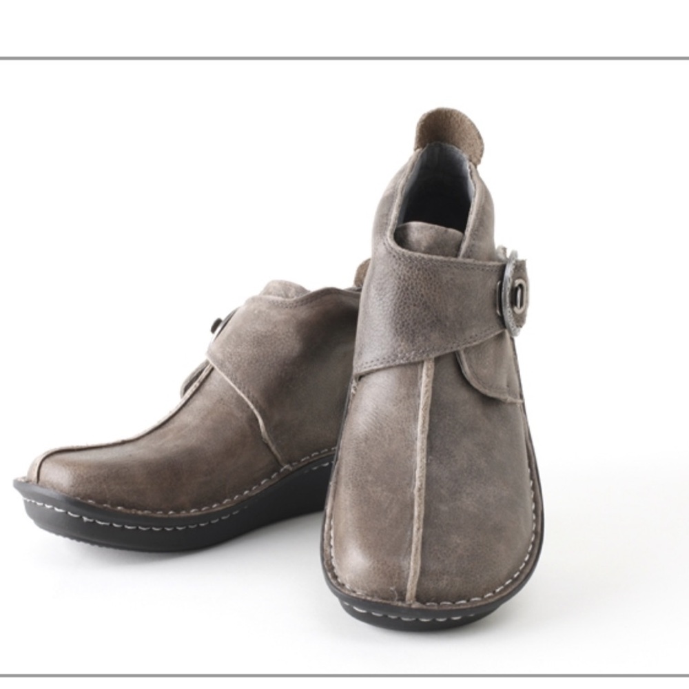 Alegria Caiti Stone Wall Ankle Bootie